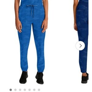 Healing hands SP camo jogger scrub pants